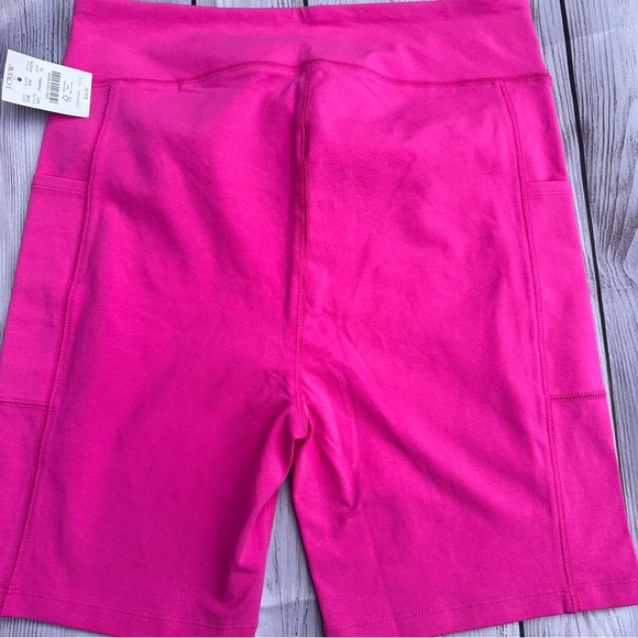 NWT J Crew Cotton Bike Short Barbie Pink side pocket - Picture 8 of 8
